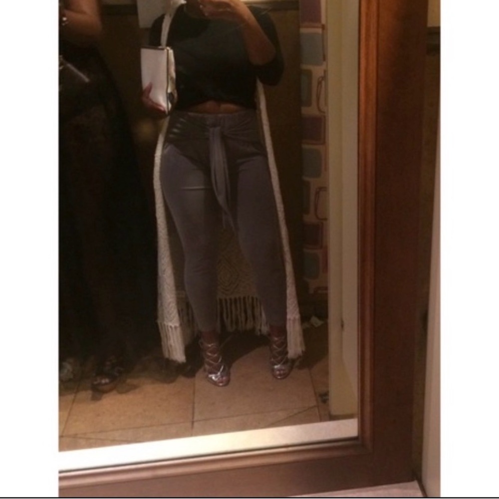 Meet your Posher, Lola